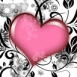 Coeur rose et motif floral